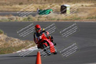 media/Apr-19-2025-AHRMA (Sat) [[3d98ca3309]]/Race/Group 8/Turn 4/